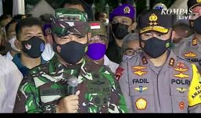 Kemarin sudah banyak warga india masuk ke indonesia, banyak sekali, ujar kasubdit karantina kesehatan ditjen p2p kemenkes dr bengat dalam rapat itu. Tni Polri Bentuk 5 Tim Khusus Awasi Warga India Yang Masuk Indonesia