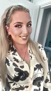 Samantha Swiger's Instagram, Twitter & Facebook