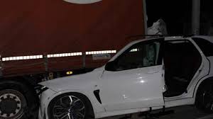 Fata a facut imprudenta sa urce in masina alaturi de un sofer baut. Tragedie Pe È™osea In AceastÄƒ DimineaÈ›Äƒ Doi Pompieri Au Murit StriviÈ›i In MaÈ™ina IntratÄƒ Sub Un Tir Imagini InfiorÄƒtoare De La Locul Accidentului Impact