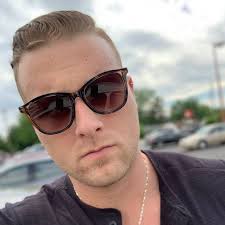 Brock Wyatt (@whois_brockwyatt) • Instagram photos and videos