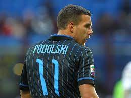 Lukas podolski wird inter mailand nach nur sechs monaten diesen sommer wieder verlassen. Italiens Presse Kritisiert Lukas Podolski Von Inter Mailand