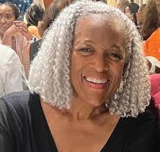 Roberta Cobb's Instagram, Twitter & Facebook