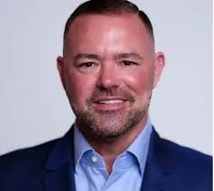 Andrea Echeverria's Instagram, Twitter & Facebook