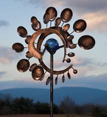 Glow In The Dark Metal Staked Kinetic Spinner Garden Art Metal Wind Spinners Wind Sculptures Lawn Art