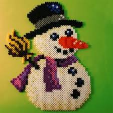 Voir plus d'idées sur le thème perle a repasser noel, perle, perles hama et voici la maison du père noël pour ce modèle: Bonhomme De Neige En Perles A Repasser Hama Special Noel Idees Conseils Et Tuto Perles A Repasser Hama