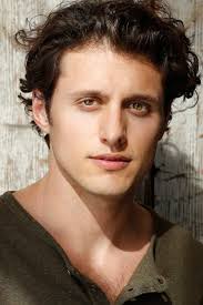 Nová holka [New Girl] (2011): Obsazení, herci, tvůrci a postavy