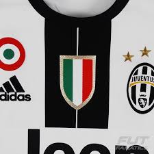 Juventus launch new logo to go 'beyond football'. Camisa Adidas Juventus Home 2017 Scudetto Futfanatics