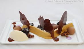 Chocolate Caramel Creation By Chef Frederic Monti Of Pregel America From Chocolate Academy Chicago S Avant Garde Pl French Desserts Plated Desserts Desserts
