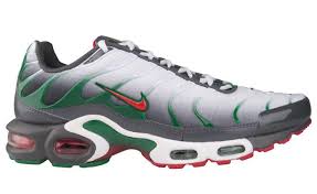 Nike Tuned 1 Air Max Plus University Red Green Dark Grey Eu Kicks Sneaker Magazine Nike Sneaker Magazine Nike Kicks