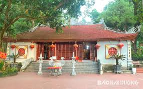 Linh thiêng đền thờ Thiên Thành công ...