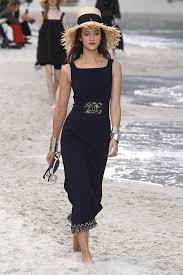 Chanel Rtw Spring 2019 Fashion Black Women Fashion Fashion Week