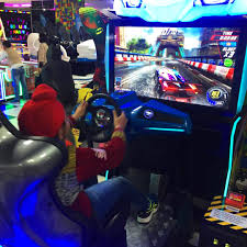 Neither of the malls near me have a hot topic. 72 Mad Street Family Entertainment Center Fun Zone In New Delhi Mohali Lucknow Meerut Kota And Bareilly
