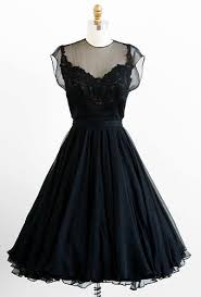 1950 S Cocktail Party Dress Made Of Black Silk Satin And Elaborate Floral Lace Over Pale Pink Silk Saks Fift Vestidos Especiais Vestidos Moda Feminina Vintage