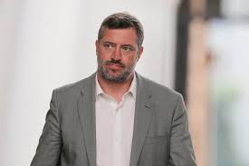 Al retiro voluntario de mario desbordes del ministerio de defensa, ahora se suma la salida de sebastián sichel de la presidencia del bancoestado. Entre Enero Y Marzo El Tic Tac De Sichel Para Salir De Bancoestado Y Lanzarse A La Selva Presidencial 2021 La Tercera