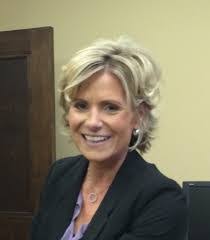 Lisa Peebles's Instagram, Twitter & Facebook