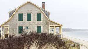 14 Coastal Paint Shades That Will Bring