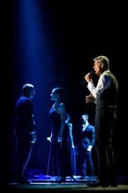 Formano il plurale come se fossero un unico, semplice nome, e cambiano solo la desinenza finale: Concerti Musica E Spettacolo Brilla La Classe Di Claudio Baglioni Ad Acireale Per I 50 Anni Di Carriera La Voce Dell Jonio