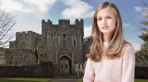 O turismo no país de gales sofre do mesmo mal que muitos destinos no mundo: Asi Es El Uwc Atlantic El Colegio Gales Donde Estudiara La Princesa Leonor El Huffpost Life