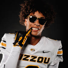 Arkansas-built and ready to hit. Welcome to the Tigers, Brody Jones.  @brodyjon3s #MIZ