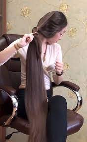 Video Alina S Super Silky Hair Play In Her Chair Long Hair Styles Silky Hair Beautiful Long Hair