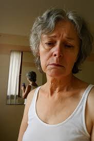 woman leaves husband after emotional abuse