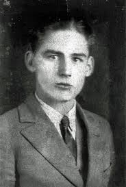 Boat(w)right Family History in America