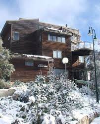 Ski lodge with a free ski shuttle and a terrace. Mt Buller Accommodation