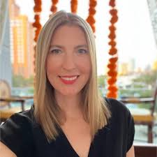 Workshops at Shell this week teaching 160 marketers and “wild ducks” how to  tell better stories using AI.