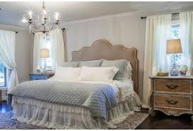 Joanna gaines dining room boys bedroom ideas jaakko. Joanna Gaines S Top Tips For A Dreamy Bedroom