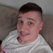 A Fort Wayne drag queen announced a bid for mayor Tuesday afternoon.  DETAILS >>>  https://www.21alivenews.com/2024/04/16/local-drag-queen-announces-bid-fort-wayne-mayor-wants-continue-tom-henrys-work/