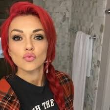 Debra Adrian's Instagram, Twitter & Facebook