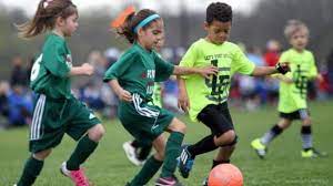 90307759 banner para zona de niños en estilo de dibujos animados. 10 Beneficios De Jugar Futbol En Ninos Y Adolescentes No Esta Chido