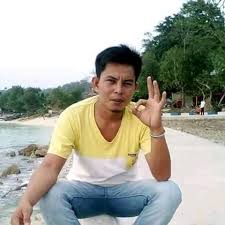 Salah satunya menggunakan aplikasi thetrustspy. Pantai Sekunyit Kab Kaur Bengkulu