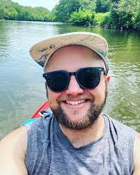 Alex Mcneill's Instagram, Twitter & Facebook