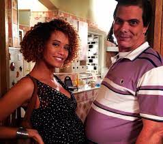Kathlen foi baleada por policiais durante uma operação na zona norte do rj. Gravida Tais Araujo Brinca Com A Barriguinha De Cinco Meses O Fuxico