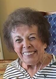 Earlene Murphy's Instagram, Twitter & Facebook