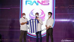 Before 2017, this competition was named the liga indonesia premier division. Ini Para Sultan Di Belakang Empat Klub Tajir Liga 2 Indonesia Murianews