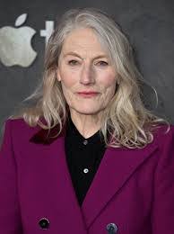 Marian Breen's Instagram, Twitter & Facebook