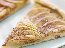 Sweet Pizzas Are A Long Standing Tradition In Italy So Why Not Enjoy Them Here Frozen Pizza Dough Is R Apple Tart Recipe French Apple Tart Recipe Sweet Pizza