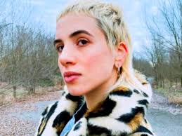 Così magari poi ti passa. California Coma Cose Francesca Mesiano Biografieppiu