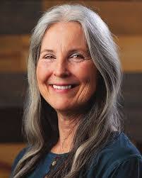 Iris Hardin's Instagram, Twitter & Facebook