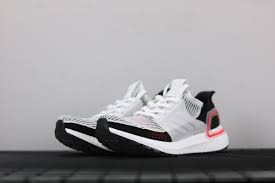 A running shoe that's just as at home on the streets as it is in the gym, the ultraboost is so stylish, you'll want to wear it every single day. Adidas Ultra Boost 2019 Cloud White Chalk White Active Red For Sale Fitforhealth