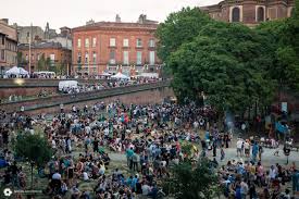 La musique classique et les chœurs en particulier résonneront à travers différents lieux aussi prestigieux qu'insolites de la ville de lausanne (opéra de lausanne, jardins du la musique. Fete De La Musique 2014 A Toulouse Nicolas Croce