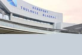 Le salon voyageur de toulouse blagnac est accessible du lundi au samedi à partir de 05 :15 et jusqu'à 21 heures. L Aeroport De Toulouse Inaugure Son Nouveau Hall A