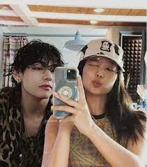 Taennie Mirror Selca In 2021 Gadis Korea Artis Animasi