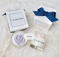 Kamu enggak perlu bingung, karena disini kita akan sharing mengenai beberapa hadiah anniversary untuk pacar dan kado ulang tahun untuk pacar khususnya wanita. Eratkan Tali Pertemanan Hadiahi Sahabat Perempuan Kamu Dengan 7 Inspirasi Kado Spesial Ini