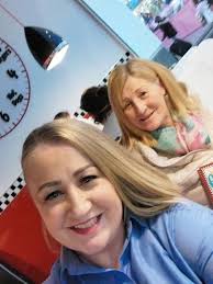 Going Christmas Shopping? Let us treat you to a Shake Dog Ireland voucher!  To enter: Follow Mams Ireland Follow @shake Dog Ireland We especially love  their combo offers! Don't forget to pop