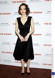 Discover beetlejuice's height, weight and body statistics. Winona Ryder Height And Weight Stats Pk Baseline How Celebs Get Skinny And Other Celebrity News
