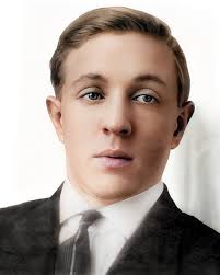 Roy Mckee's Instagram, Twitter & Facebook