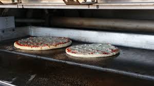 Hot Hand Tossed Pizza With Only The Freshest Ingredients Food Fresh Ingredient Sicilian Pizza